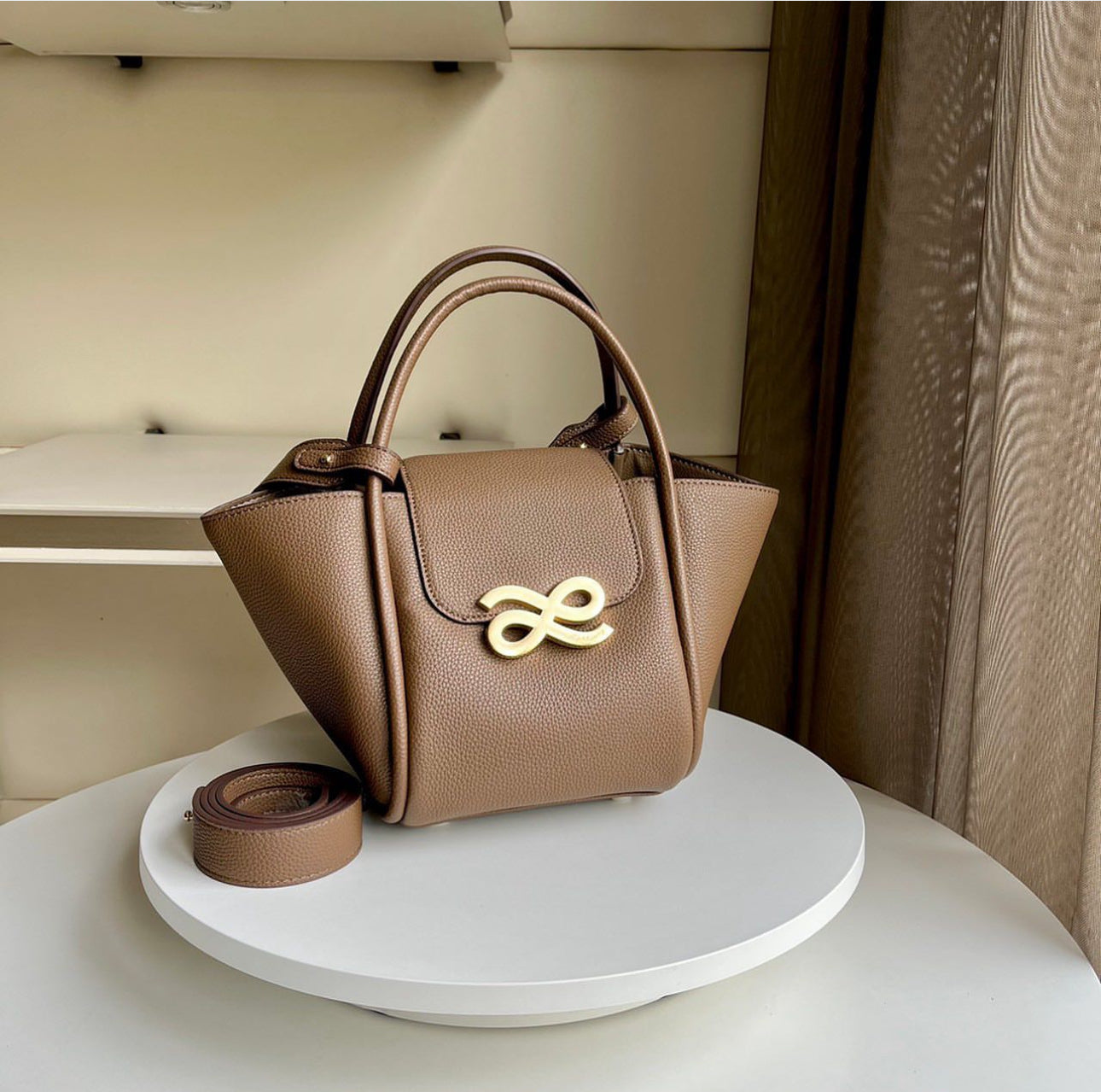 Destiny PU Tan Taupe