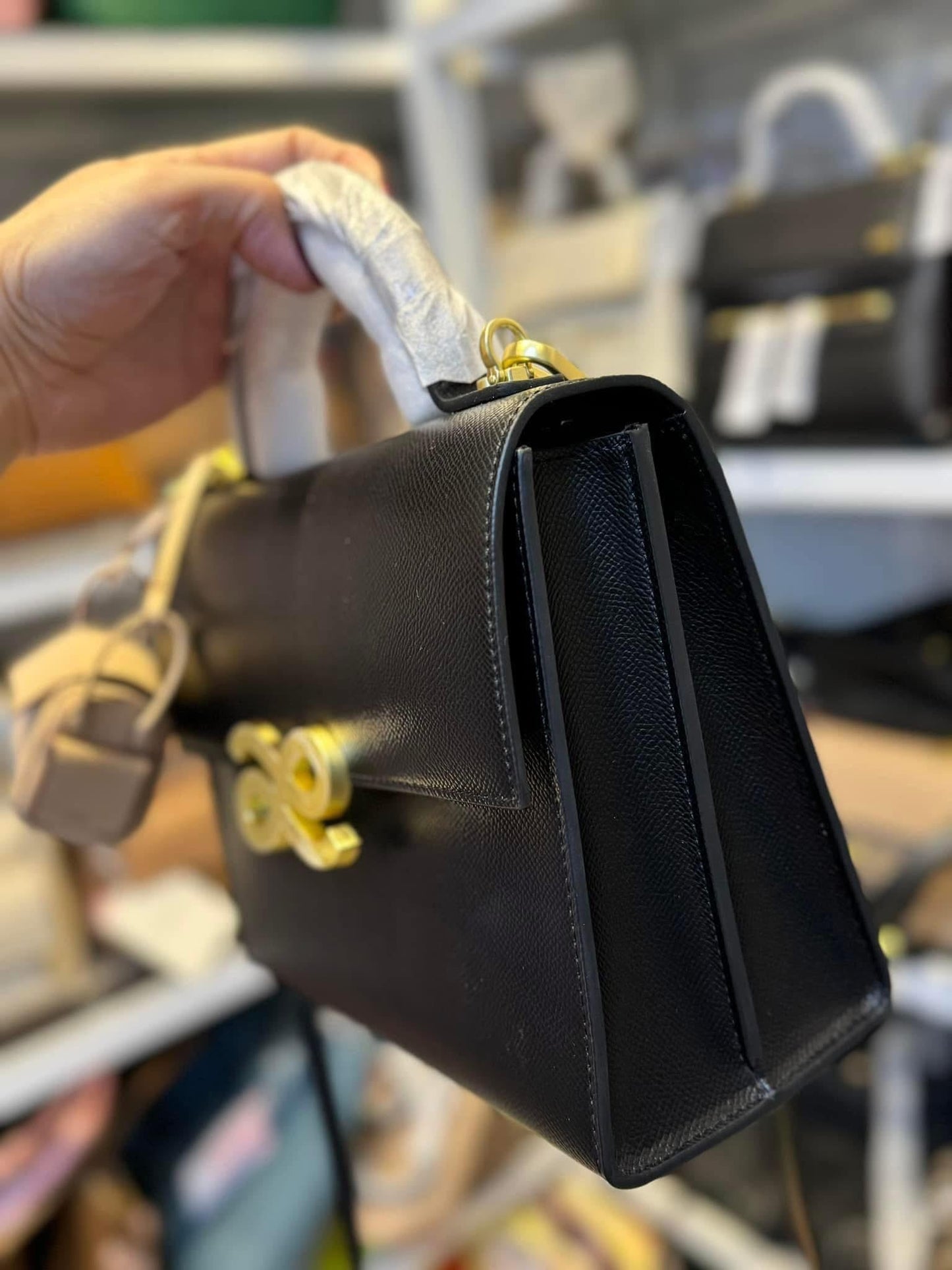 Parfait 22 Black PU Handbag