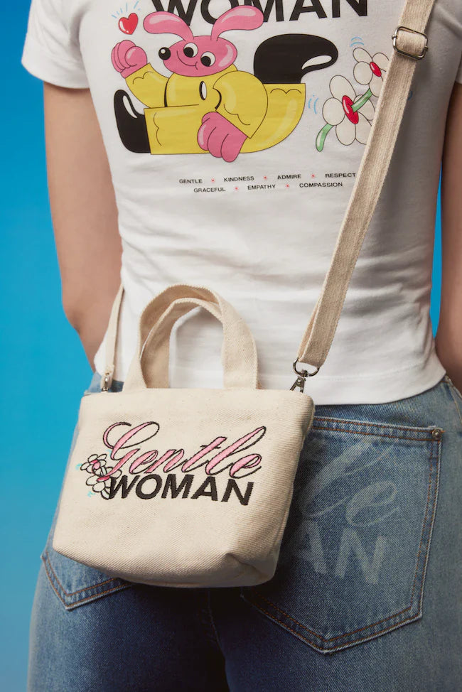 Gentlewoman Come Up Roses