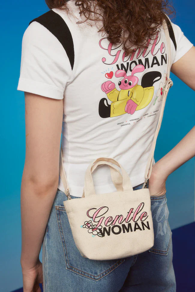 Gentlewoman Come Up Roses