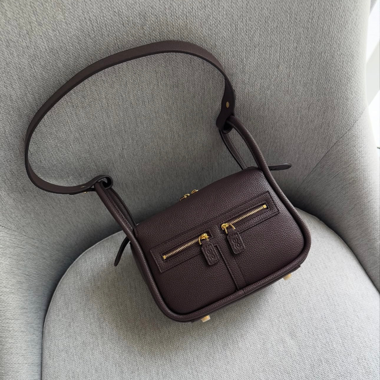 Zippy 22 PU Chocolate Handbag